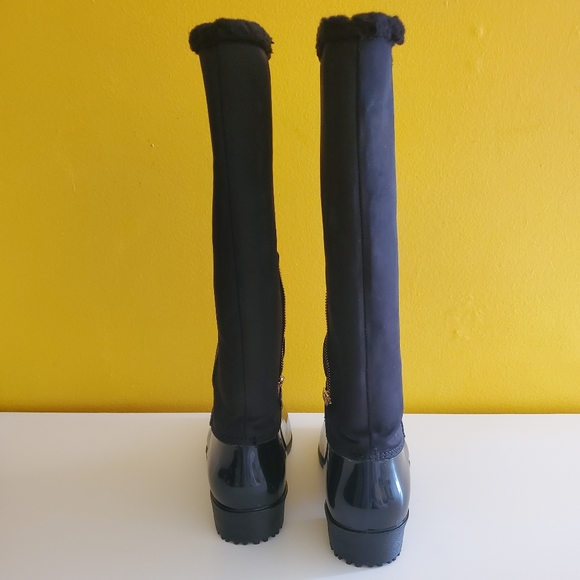 Tommy Hilfiger Rain Boots, Size 9 - Picture 4 of 5